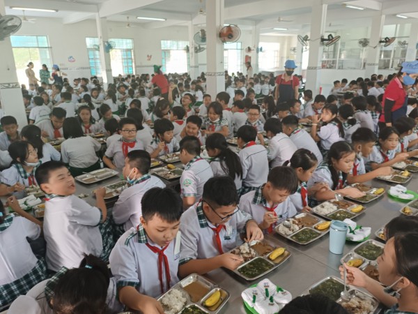 Bình Thuận: Đề nghị kiểm soát chặt nguồn gốc thực phẩm trong bếp ăn trường học
