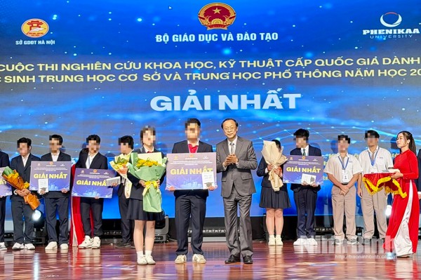 Bộ GD-ĐT: Giải nhất khoa học kỹ thuật của học sinh Ninh Bình không đạo văn