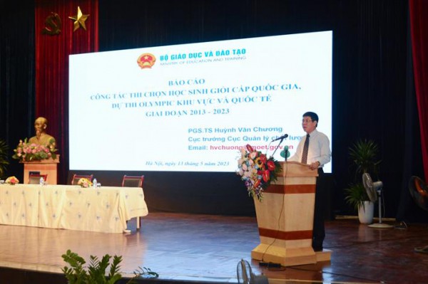 Bộ GD-ĐT bàn cách đổi mới thi học sinh giỏi quốc gia Bộ GD-ĐT bàn cách đổi mới thi học sinh giỏi quốc gia
