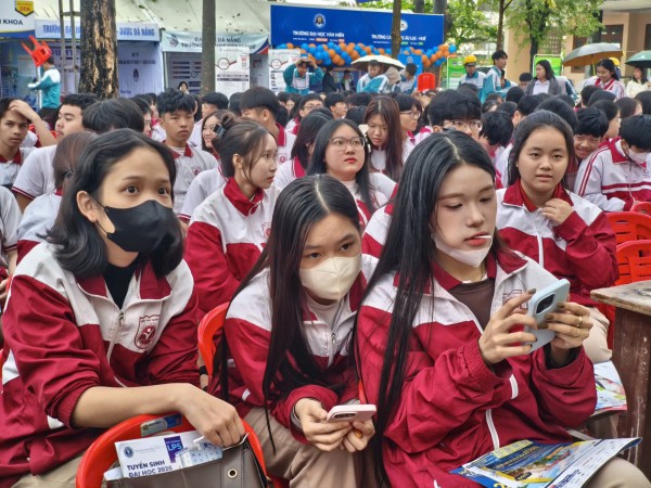 Bộ GD-ĐT lưu ý điểm mới của kỳ thi tốt nghiệp THPT 2026 Bộ GD-ĐT lưu ý điểm mới của kỳ thi tốt nghiệp THPT 2026