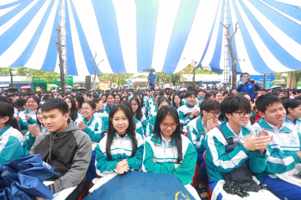 Bộ GD-ĐT lưu ý điểm mới của kỳ thi tốt nghiệp THPT 2026 Bộ GD-ĐT lưu ý điểm mới của kỳ thi tốt nghiệp THPT 2026