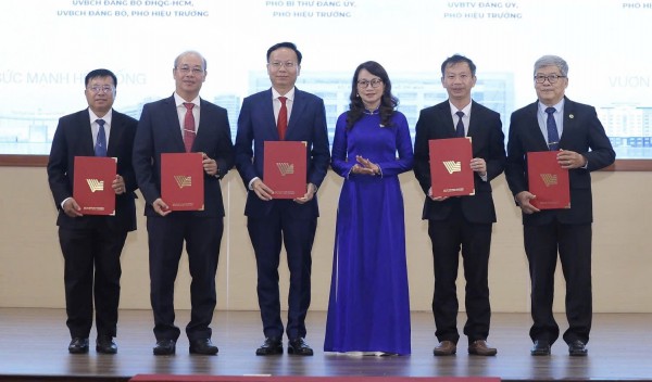 Bổ nhiệm loạt hiệu trưởng, hiệu phó các trường thành viên ĐH Quốc gia TP.HCM