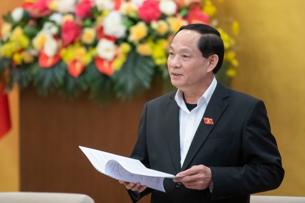 Bộ trưởng GD-ĐT: 'Giao ngành giáo dục quản lý giáo viên như quân đội, em làm tốt' Bộ trưởng GD-ĐT: 'Giao ngành giáo dục quản lý giáo viên như quân đội, em làm tốt'