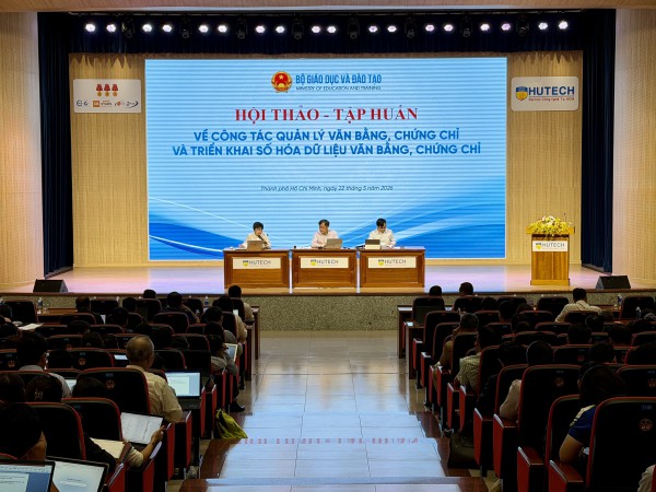 Bối rối việc in sao, cấp bằng tốt nghiệp sau khi trường sáp nhập, đổi tên
