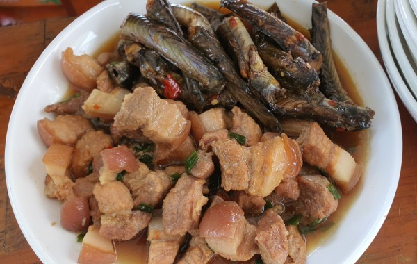 Bữa cơm miền Tây nghĩa tình...