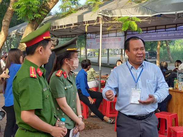 Cà Mau: 2 gia đình báo con em không đi thi tốt nghiệp THPT năm 2023