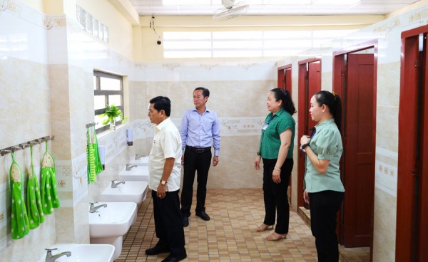 Cà Mau chi gần 180 tỉ đồng sửa chữa, xây mới 839 nhà vệ sinh trường học
