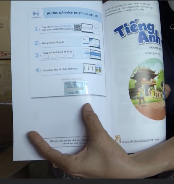Cà Mau phát hiện sách giáo khoa tiếng Anh lớp 4 giả Cà Mau phát hiện sách giáo khoa tiếng Anh lớp 4 giả