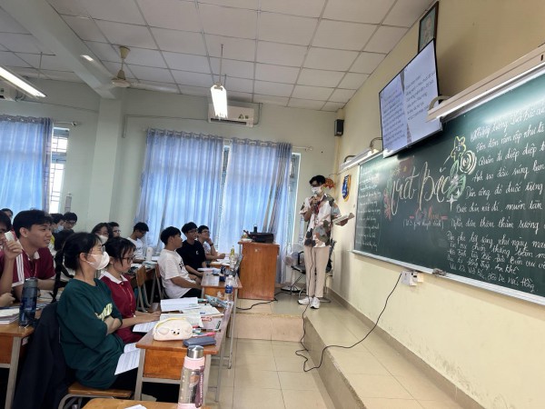 Các trường học tại TP.HCM chính thức thu học phí học kỳ 1