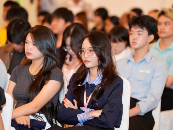 Cách Trường ĐH Công nghệ thông tin TP.HCM đưa AI vào đào tạo truyền thông Cách Trường ĐH Công nghệ thông tin TP.HCM đưa AI vào đào tạo truyền thông