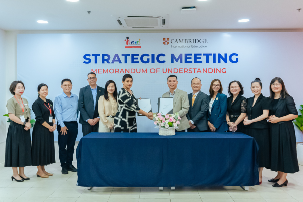 Cambridge International Education và iSMART Education thúc đẩy mô hình Cambridge Associate tại Việt Nam Cambridge International Education và iSMART Education thúc đẩy mô hình Cambridge Associate tại Việt Nam