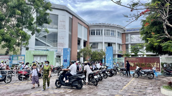 Cần Thơ: Xác minh vụ việc người lạ mặt giả làm người thân đón học sinh Cần Thơ: Xác minh vụ việc người lạ mặt giả làm người thân đón học sinh