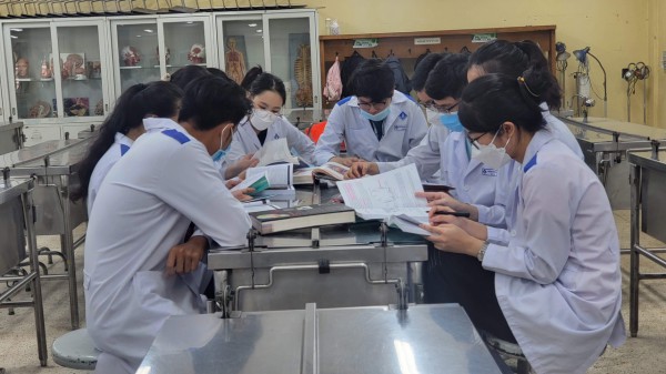 Cần đẩy mạnh cơ chế giám sát các chương trình đào tạo y khoa