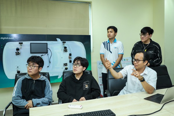 Cấp học bổng để nâng chất lượng đào tạo tiến sĩ Cấp học bổng để nâng chất lượng đào tạo tiến sĩ