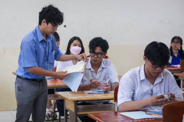 Chấm thi tốt nghiệp THPT: Cẩn trọng từng khâu để không làm mất điểm thí sinh