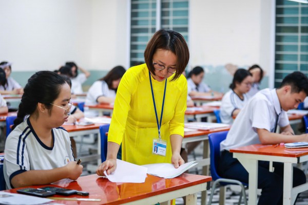 Chấm thi tốt nghiệp THPT: Mở không có nghĩa là cảm tính