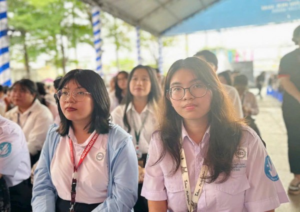 Chỉ trường chuyên ngành đào tạo y, luật: Vấn đề thực sự không nằm ở tên gọi