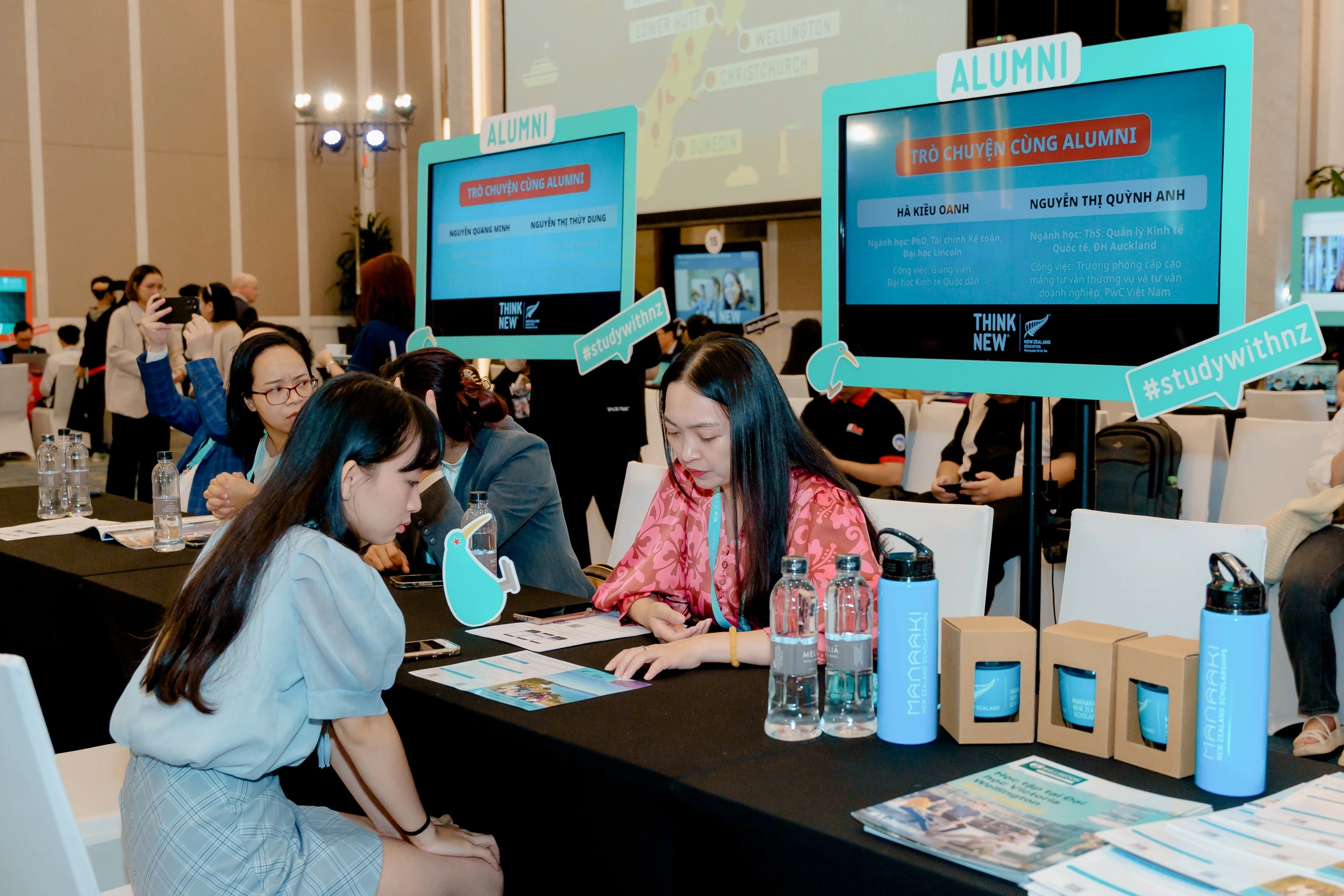 Chính phủ New Zealand mở ngày hội 'săn' hàng chục học bổng giá trị trăm triệu đồng