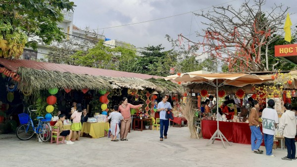 Chợ tết yêu thương của các ‘tiểu thương nhí’ đặc biệt