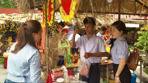 Chợ tết yêu thương của các ‘tiểu thương nhí’ đặc biệt