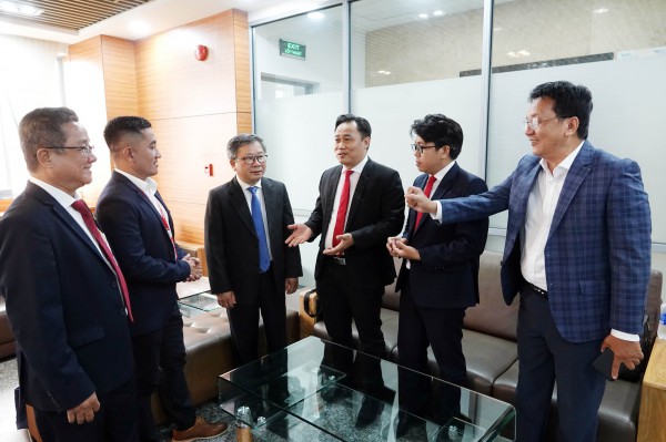 Chọn ngành học: Vì sao không nên chạy theo 