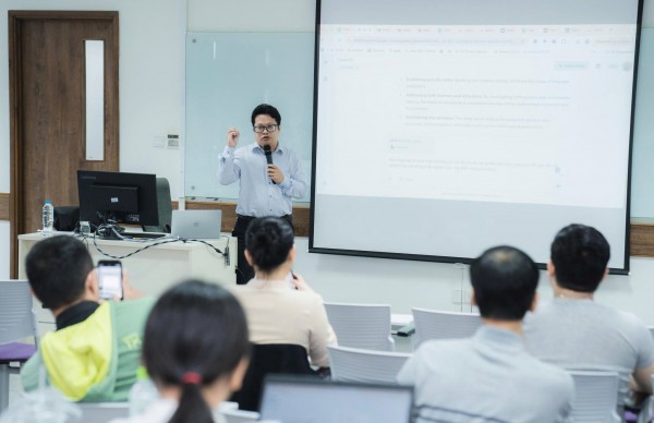 Chương trình đào tạo sau ĐH để người học lựa chọn hình thức phù hợp Chương trình đào tạo sau ĐH để người học lựa chọn hình thức phù hợp
