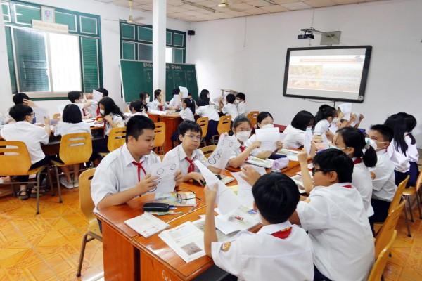 Chương trình giáo dục phổ thông mới: Lúng túng tích hợp môn sử - địa lý