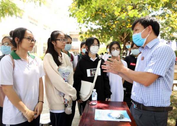 Chuyện gì xảy ra khi học sinh chọn nghề theo ý muốn, kinh nghiệm của cha mẹ?