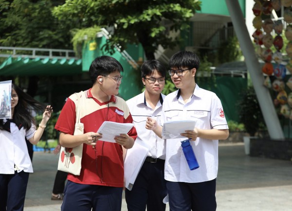 Chuyên gia tiếng Anh: Đề thi môn tiếng Anh 'khó xỉu', ít điểm 8, 9