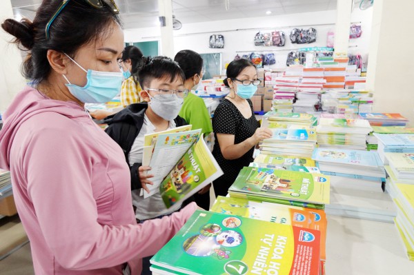 Chuyên viên, tác giả chương trình, sách giáo khoa nên dạy thử vài tiết tích hợp