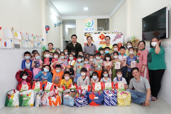 Cô Chân Kiến và hành trình xây 'tổ nhỏ' cho những học trò đặc biệt