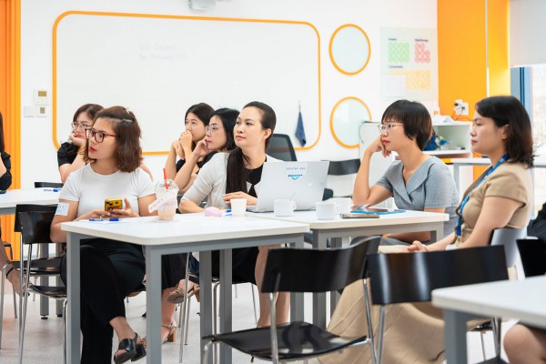 Cô giáo người Wales và hành trình bén duyên với Việt Nam