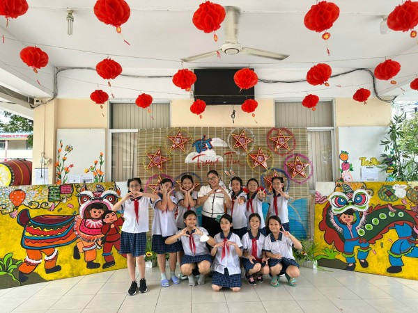 Cô giáo tiểu học TP.HCM với sáng kiến mô hình đọc sách 'không biên giới' Cô giáo tiểu học TP.HCM với sáng kiến mô hình đọc sách 'không biên giới'