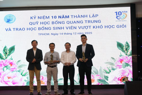 Có một quỹ học bổng 10 năm nhận được 7 tỉ đồng