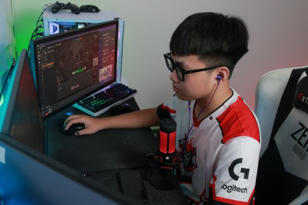 Con thích chơi game, Con thích chơi game,