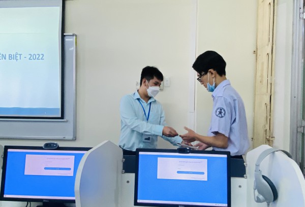Công bố đề thi minh họa 7 môn kỳ thi đánh giá năng lực trên máy tính Công bố đề thi minh họa 7 môn kỳ thi đánh giá năng lực trên máy tính