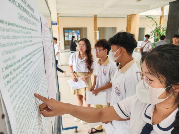 Công bố điểm thi tốt nghiệp THPT 2025 theo tỉnh, thành mới Công bố điểm thi tốt nghiệp THPT 2025 theo tỉnh, thành mới