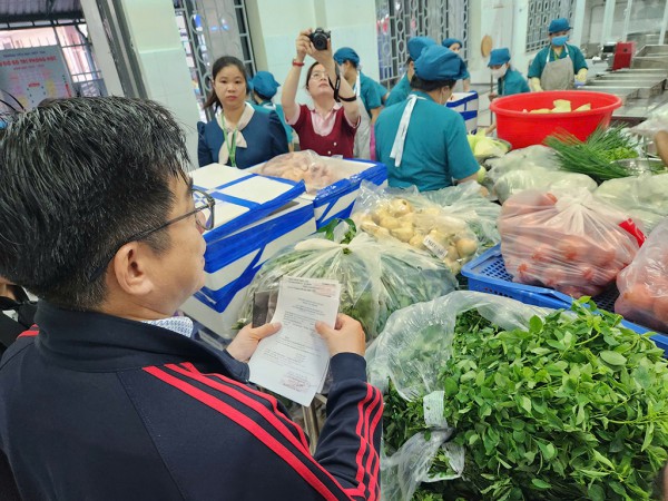 Công khai nguồn gốc xuất xứ thực phẩm trong bữa ăn bán trú