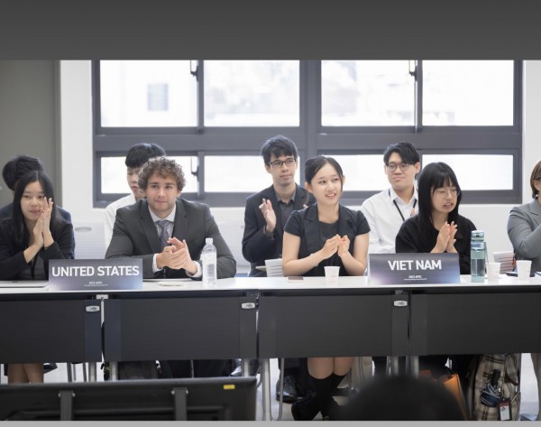 Cú lội ngược dòng của học sinh giỏi xã hội ở lớp chuyên tự nhiên