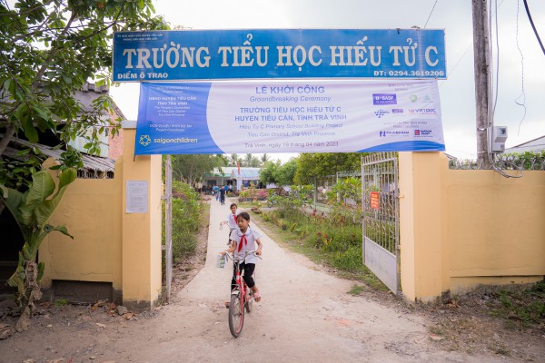 Doanh nghiệp chung tay cải tạo trường học