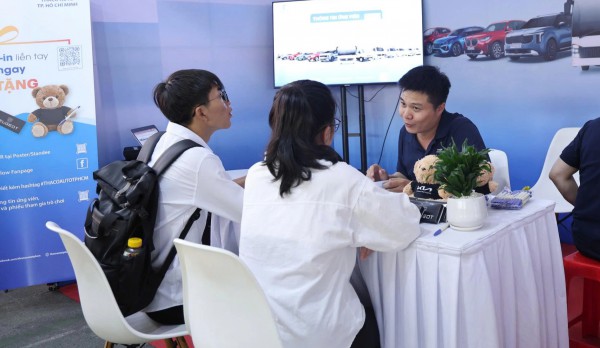 Doanh nghiệp 'khát' nhân lực, tuyển hàng ngàn sinh viên cao đẳng Doanh nghiệp 'khát' nhân lực, tuyển hàng ngàn sinh viên cao đẳng