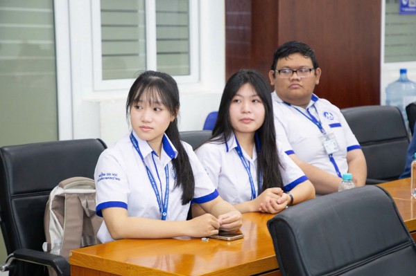 Doanh nghiệp tuyển dụng hơn 4.000 việc làm lĩnh vực kinh tế - tài chính