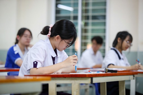 Dự đoán phổ điểm từ đề thi tốt nghiệp THPT môn hóa Dự đoán phổ điểm từ đề thi tốt nghiệp THPT môn hóa