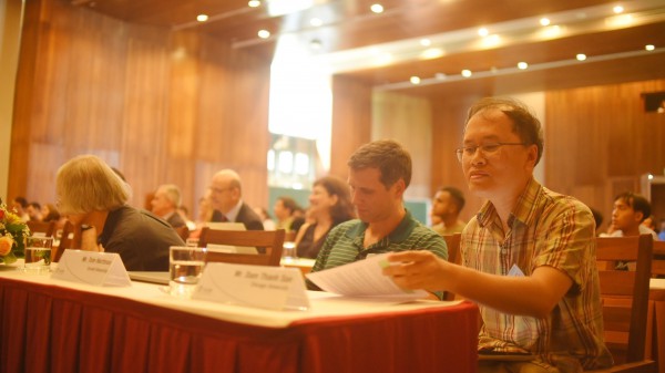 GS Đàm Thanh Sơn giảng dạy tại Trường hè lần đầu tổ chức tại Việt Nam