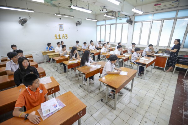 Gần 125.000 học sinh Hà Nội làm thủ tục thi vào lớp 10