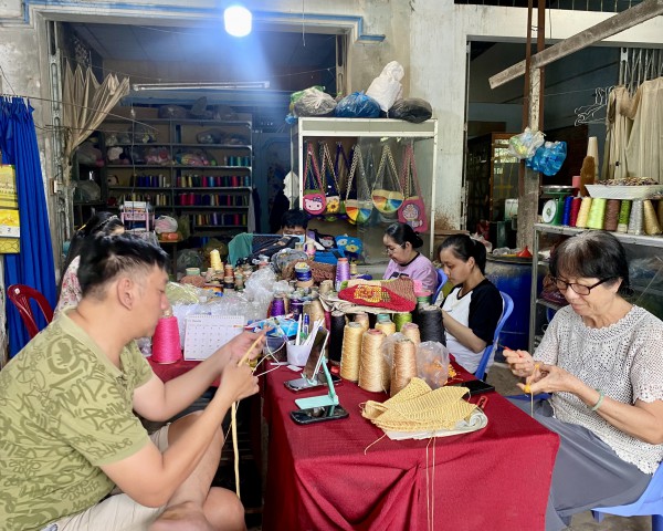 Gần 20 năm truyền nghề, gieo hy vọng cho những số phận 'yếu thế'