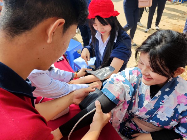 Gần 5.000 học sinh lớp 12 'hít thở' không khí đại học trước các kỳ thi lớn