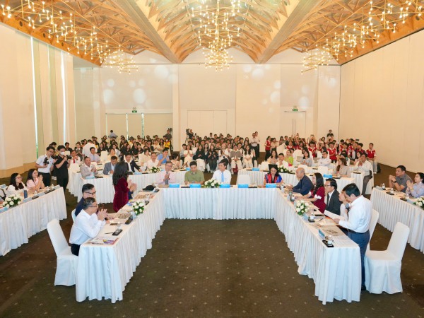 Gen Z, Alpha 'không đọc quá 3 dòng, xem quá 5s', thách thức người làm truyền thông Gen Z, Alpha 'không đọc quá 3 dòng, xem quá 5s', thách thức người làm truyền thông