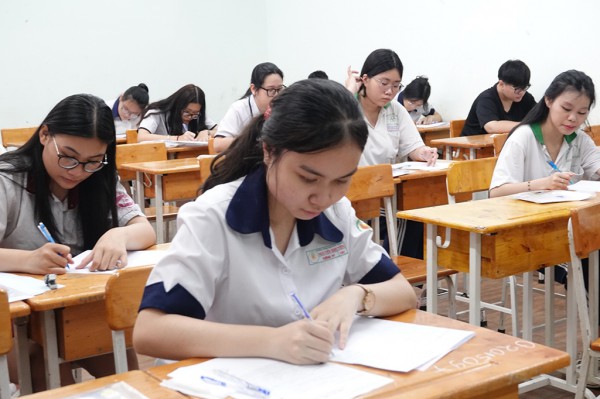 Giảm dạy thêm, học thêm: Tăng tự học, thay đổi cách ra đề thi