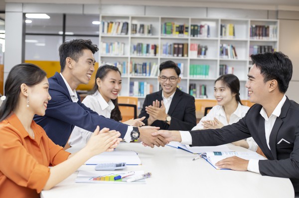Giảm từ 10-50% học phí cho học viên thạc sĩ trúng tuyển đợt 2 năm 2025 Giảm từ 10-50% học phí cho học viên thạc sĩ trúng tuyển đợt 2 năm 2025